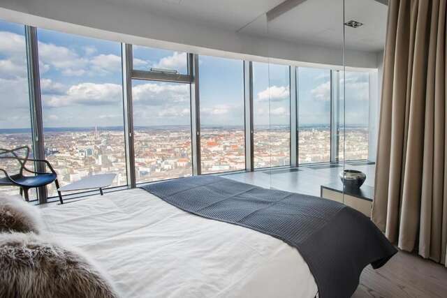 Апартаменты 30th+ Floor Apartments in Sky Tower Вроцлав-5